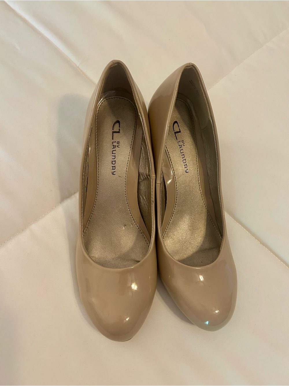 CL by Laundry Beige Patent Round-Toe Heels